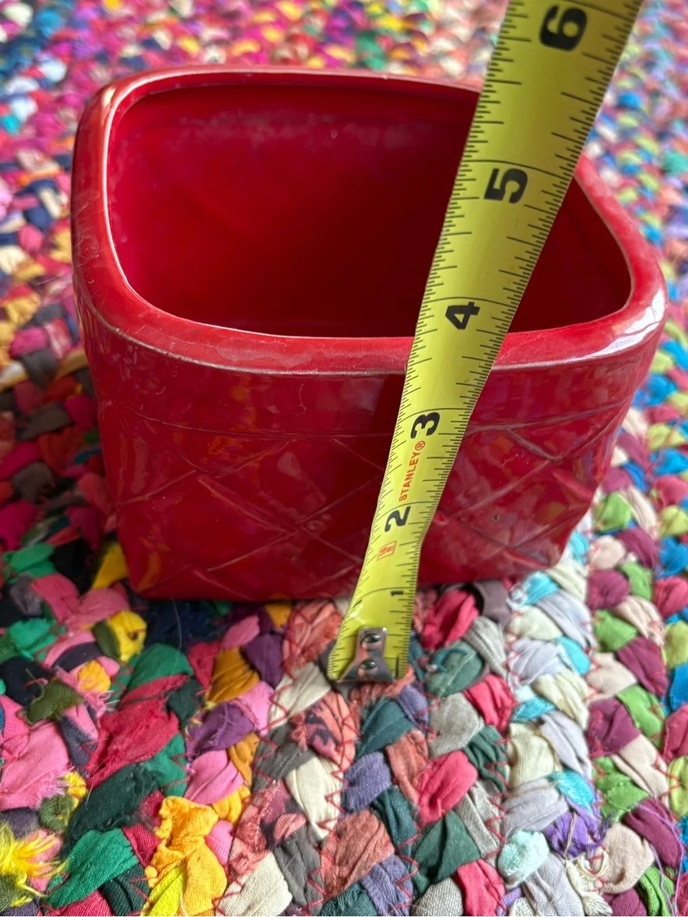 RED CERAMIC QUILTED TEXTURE DECORATIVE PLANT POT